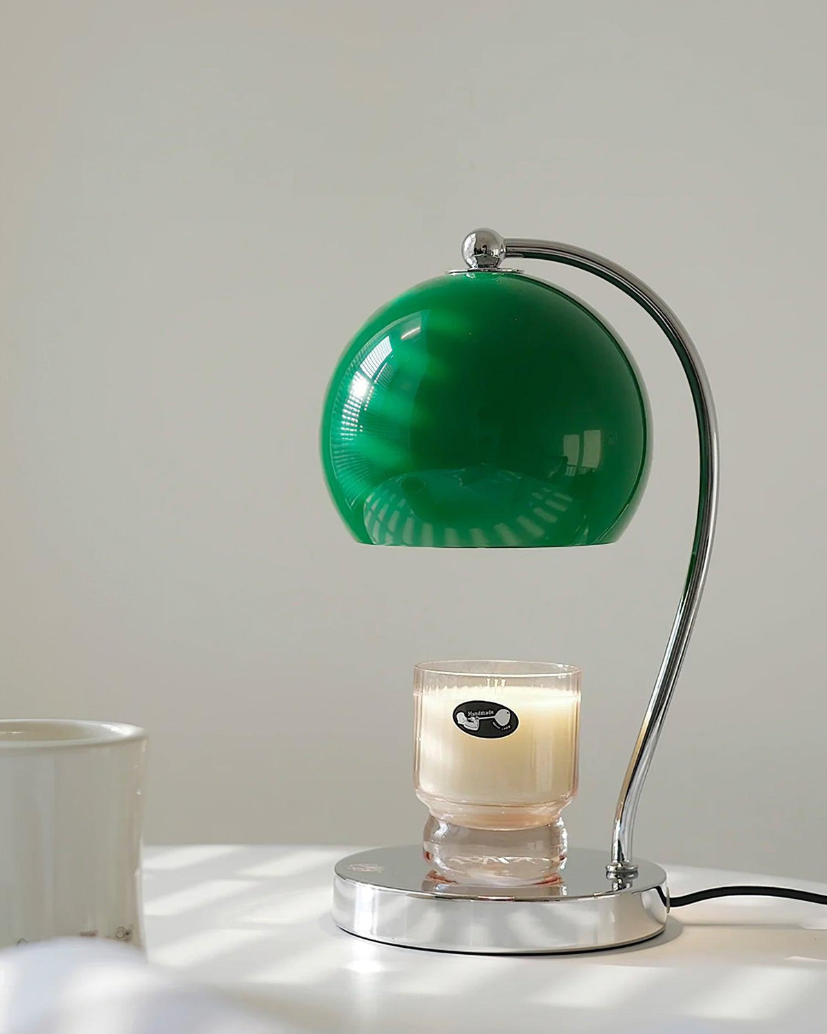 Zephyrce bordslampa i midcentury-modern stil