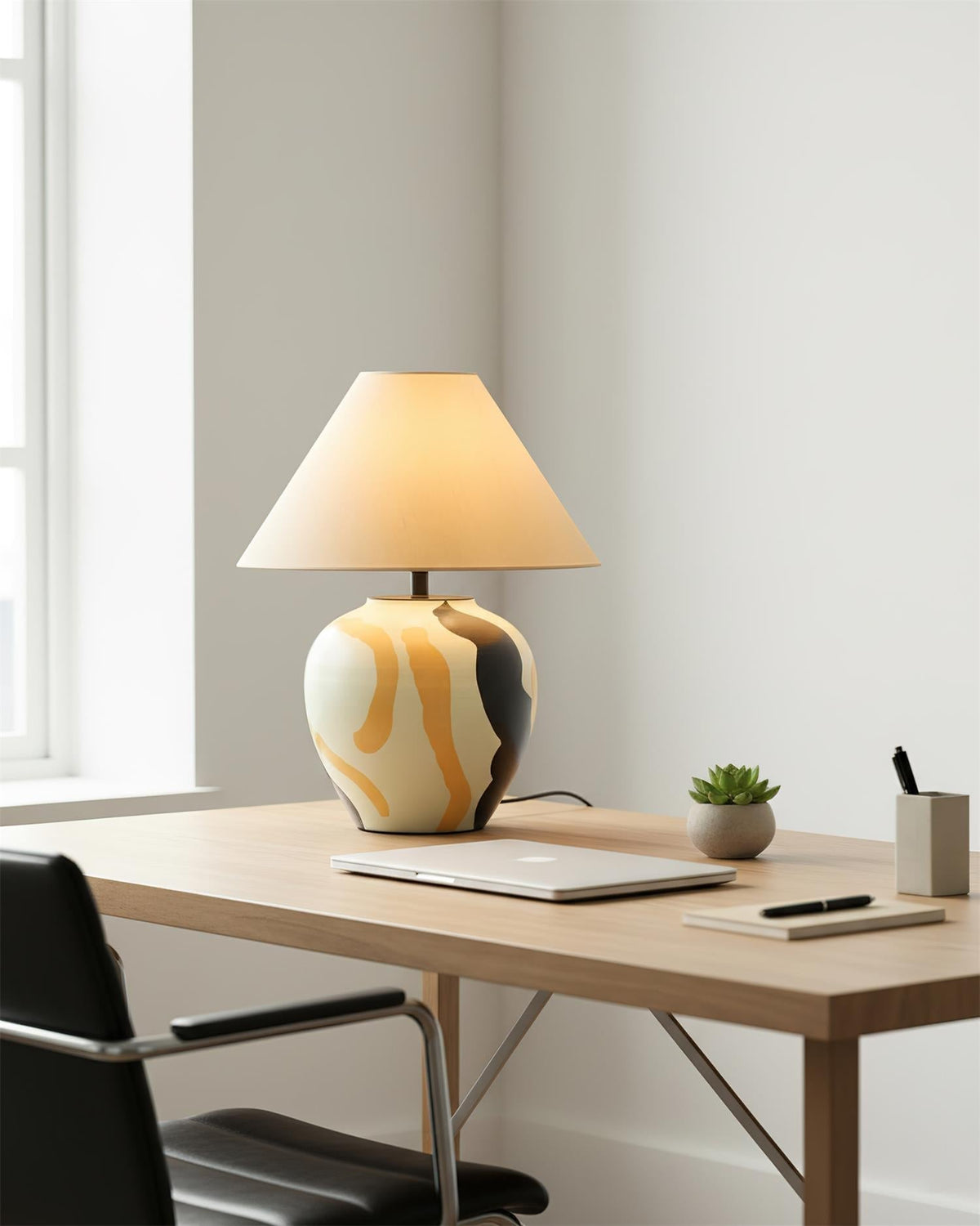 Seluella Table Lamp