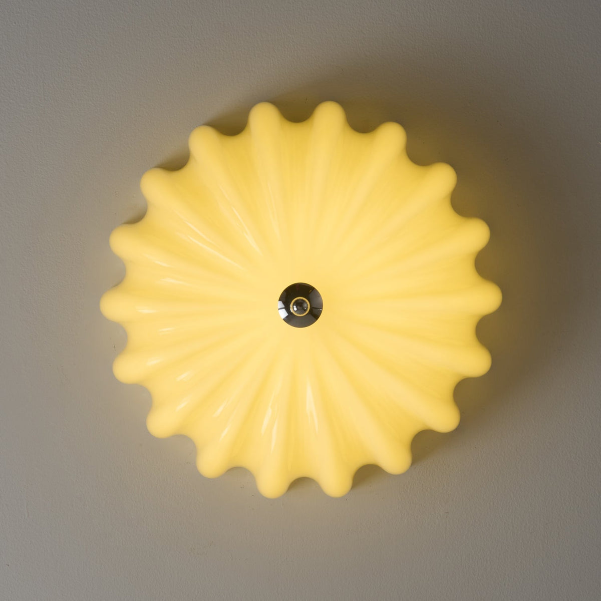 Zerinos premium nordisk konstnärlig taklampa i snäckform med trä och glas