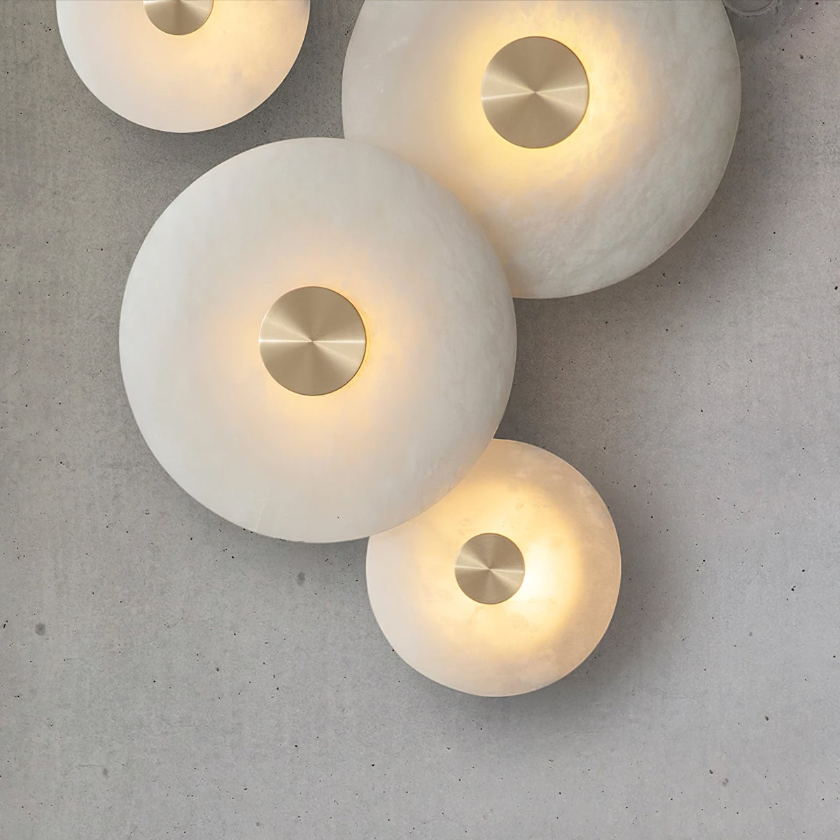 Selina minimalistisk taklampa i alabaster