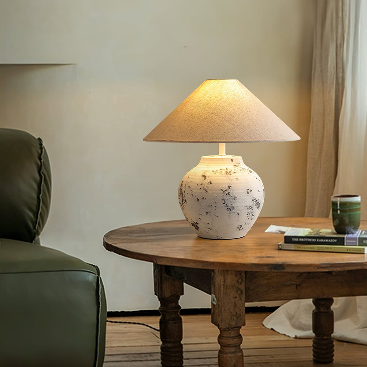 Atticus modern bordslampa i keramik