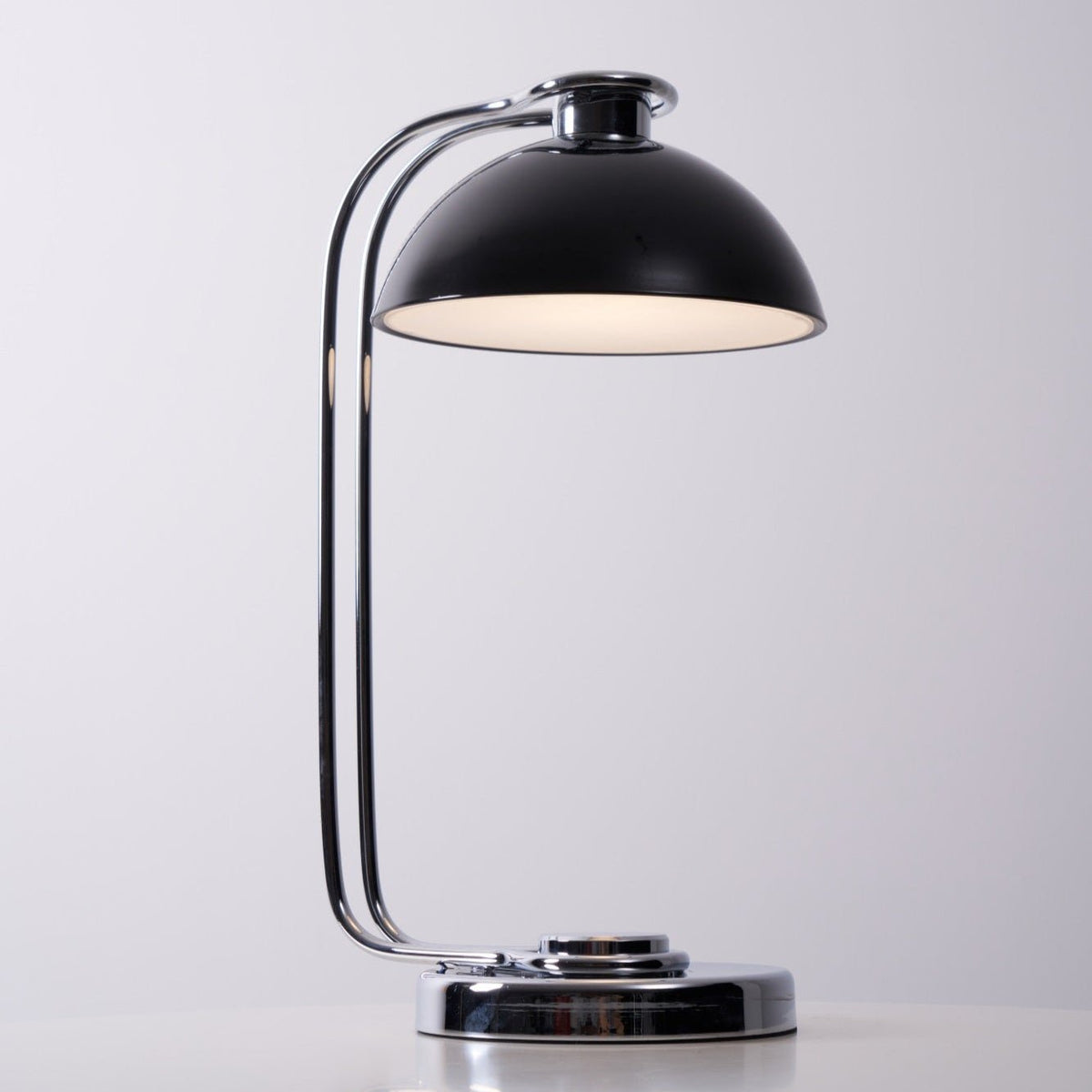 Candeeiro de mesa contemporâneo em acrílico Lucanella