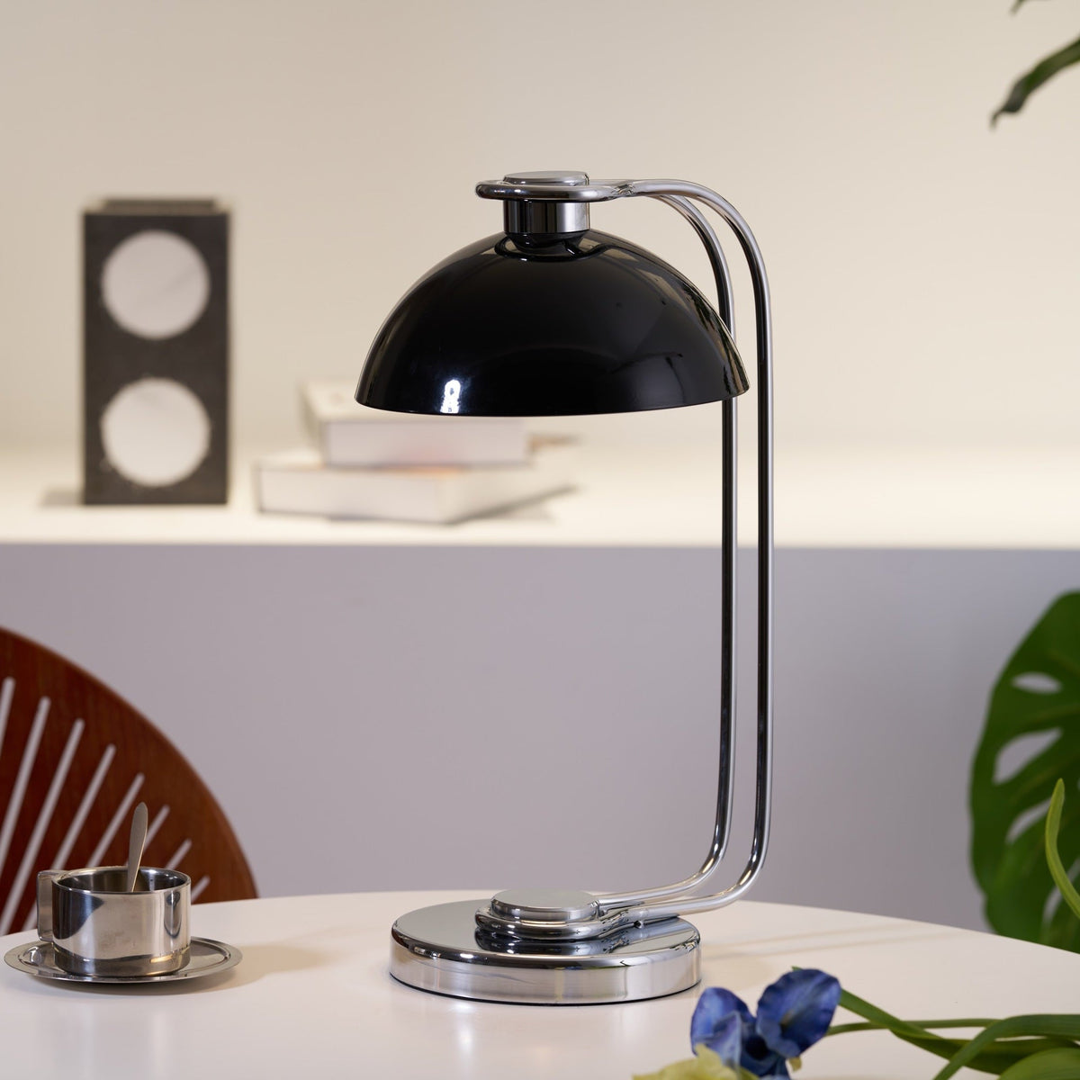 Candeeiro de mesa contemporâneo em acrílico Lucanella