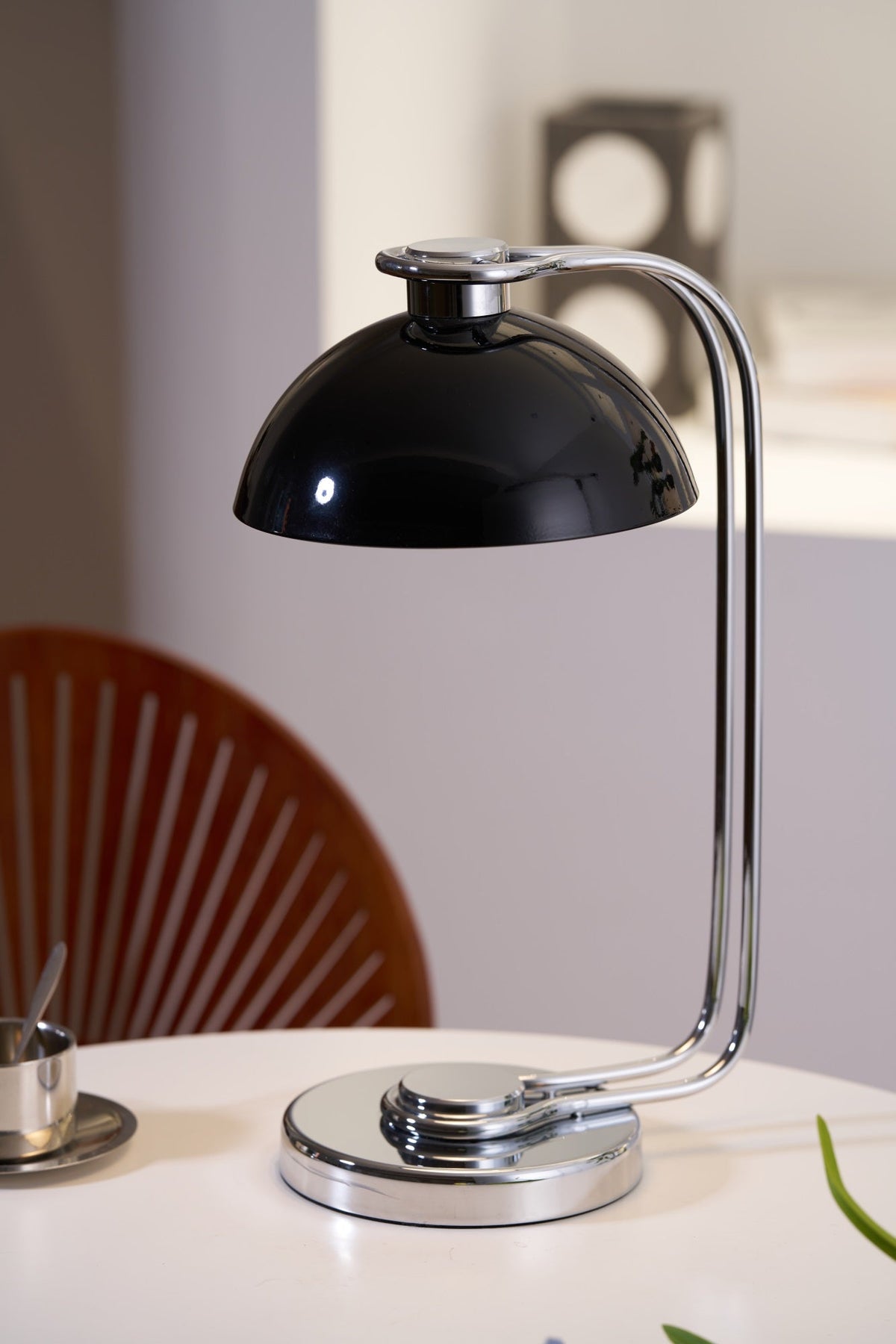 Candeeiro de mesa contemporâneo em acrílico Lucanella