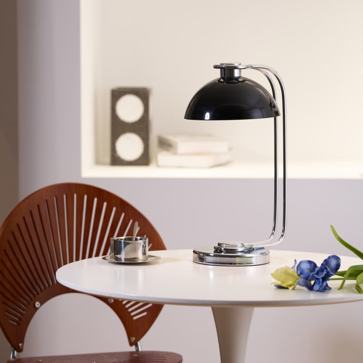Candeeiro de mesa contemporâneo em acrílico Lucanella
