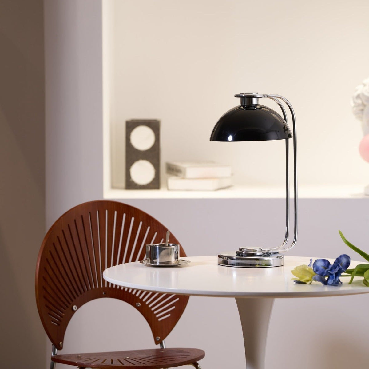 Candeeiro de mesa contemporâneo em acrílico Lucanella
