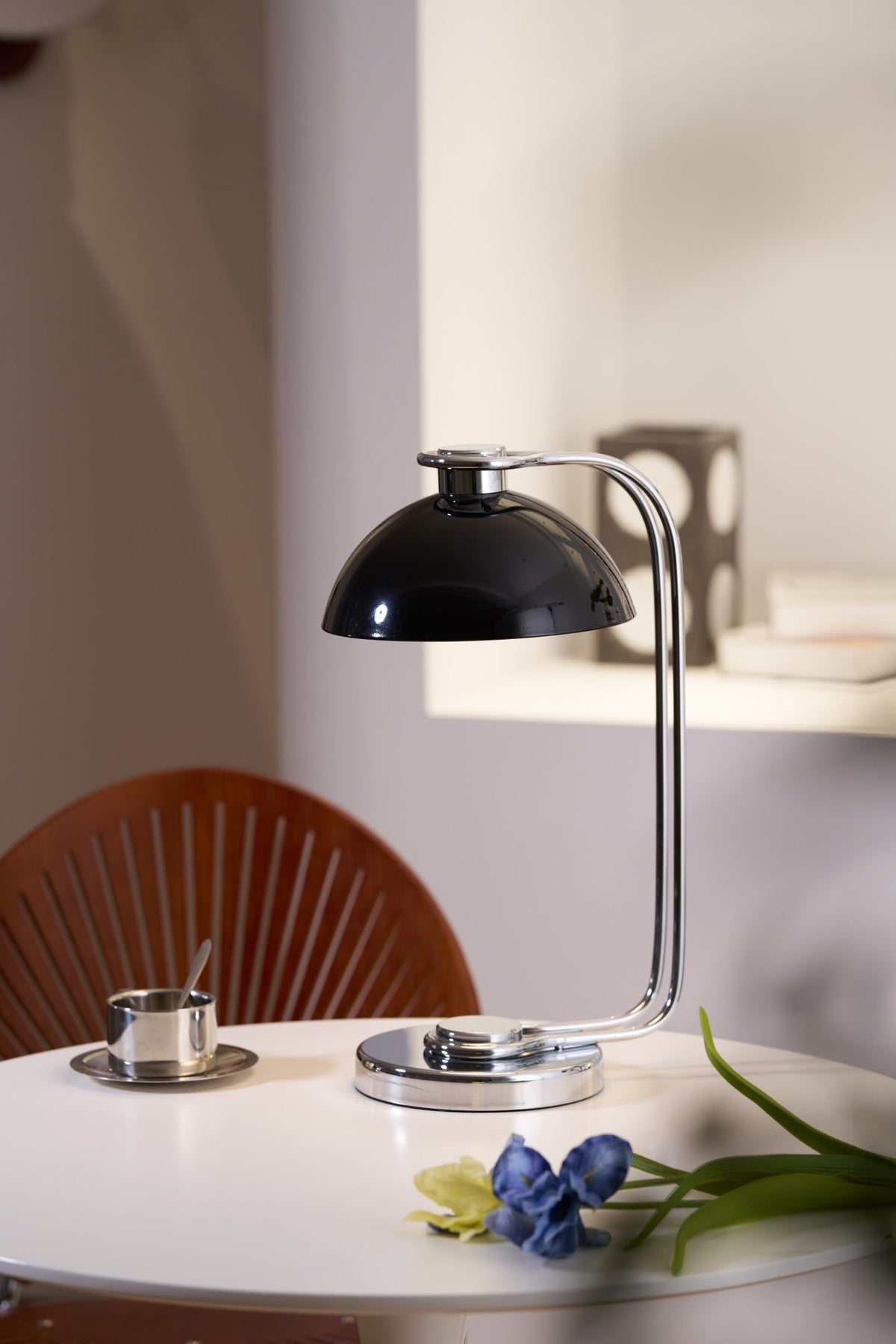 Candeeiro de mesa contemporâneo em acrílico Lucanella