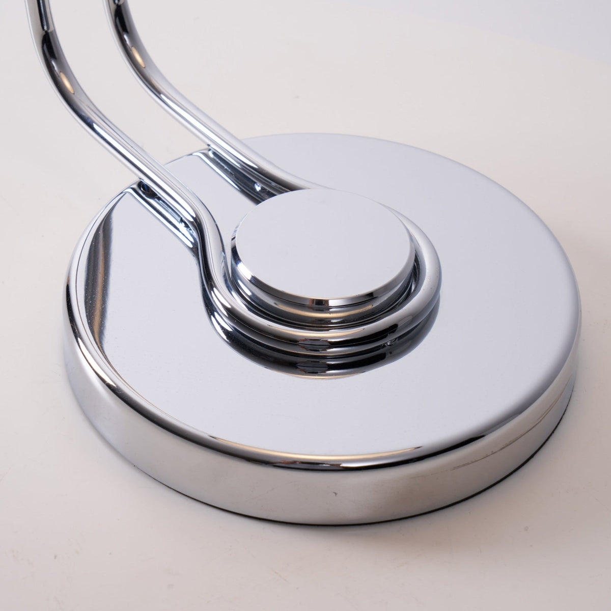 Candeeiro de mesa contemporâneo em acrílico Lucanella