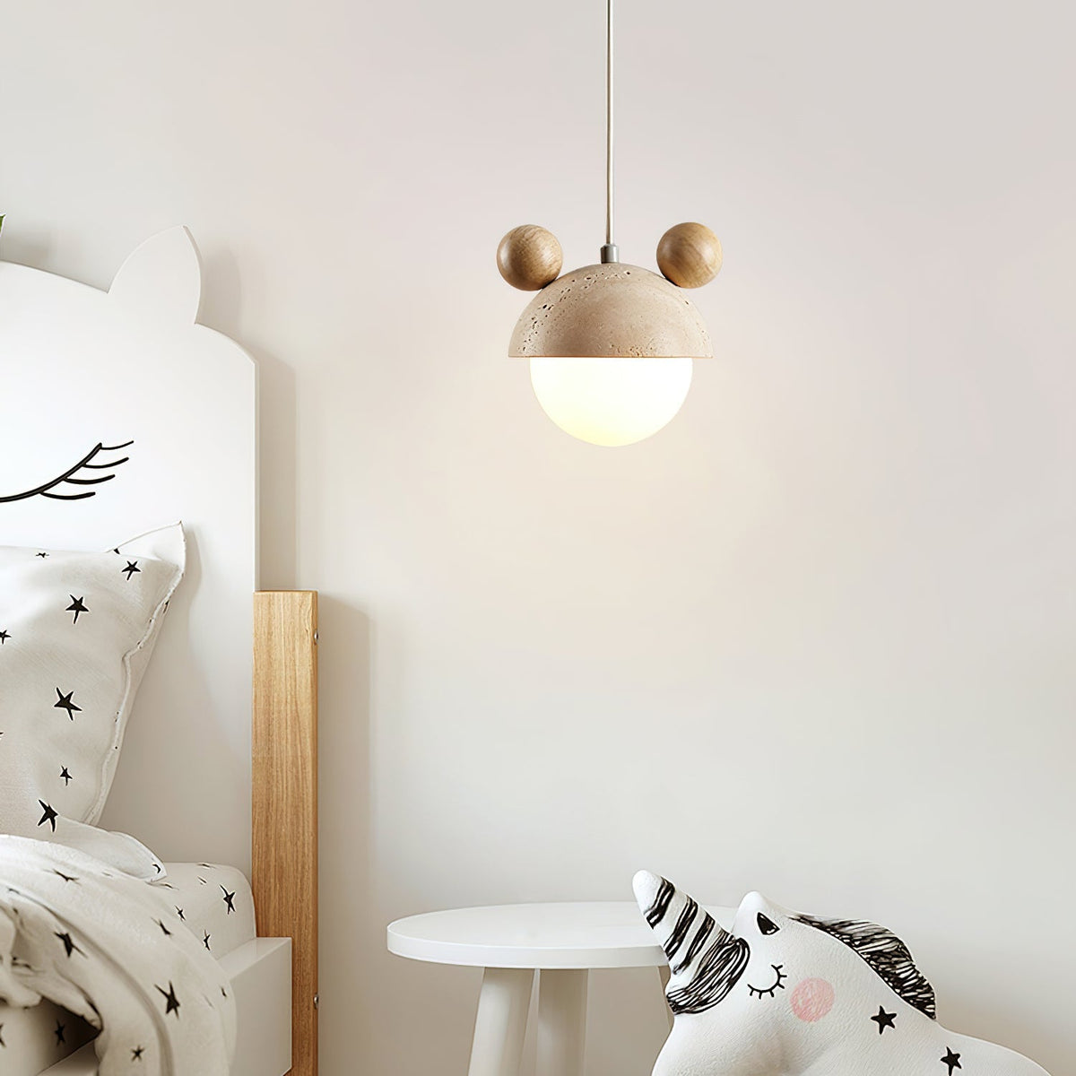 Lyraeus Mickey-pendellampa i travertin