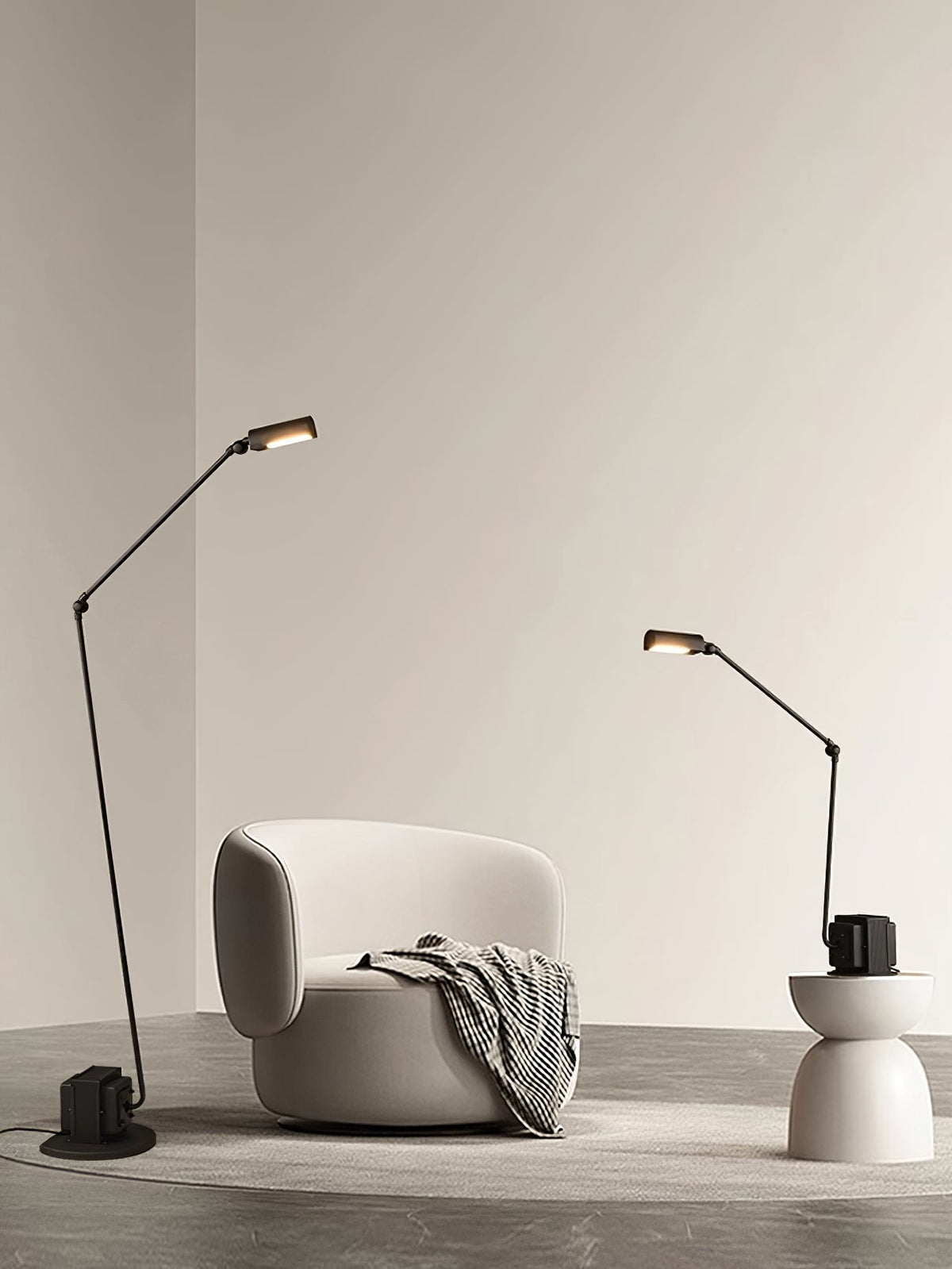 Nerilux justerbar gulvlampe