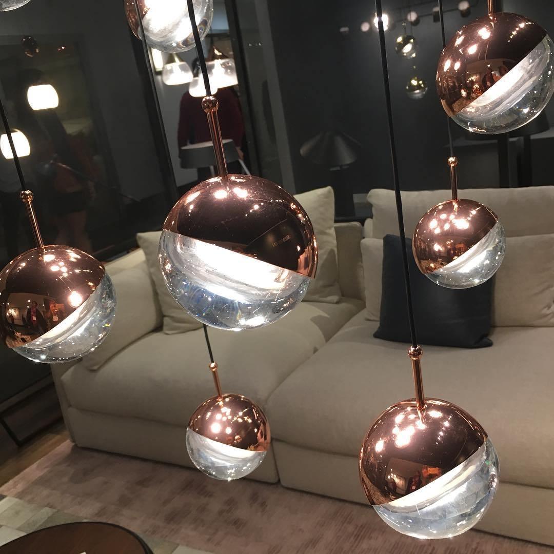 Zaneth minimalistisk pendellampe i stål og glas med flere ophæng til trappe