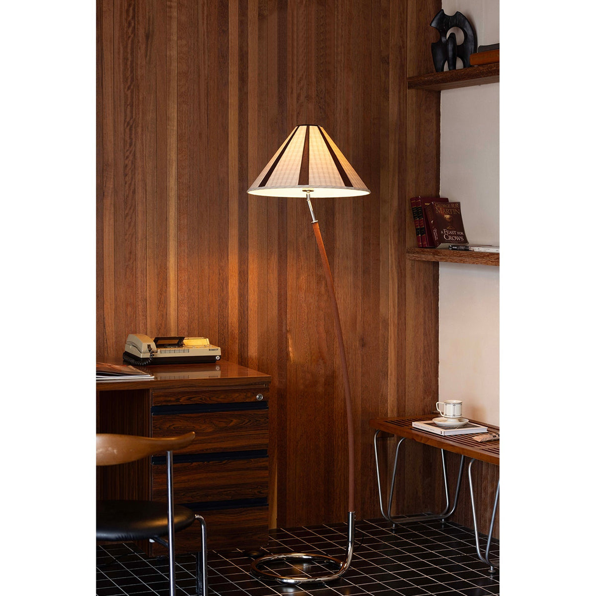 Elauena golvlampa