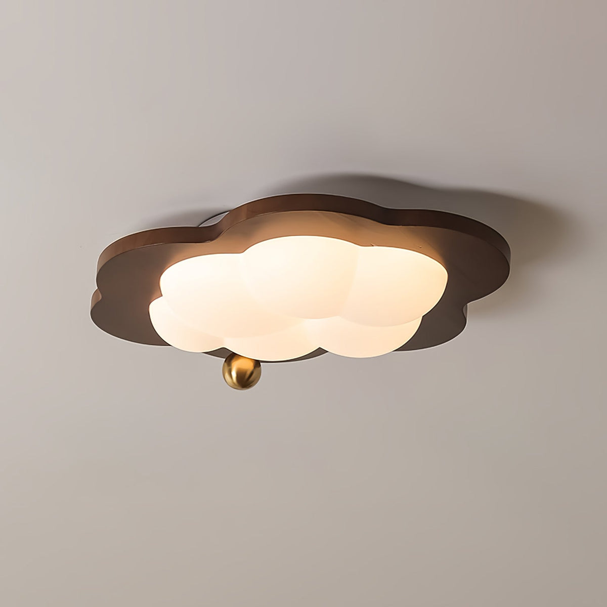 Ivaren eksklusiv nordisk kunstnerisk loftslampe i træ