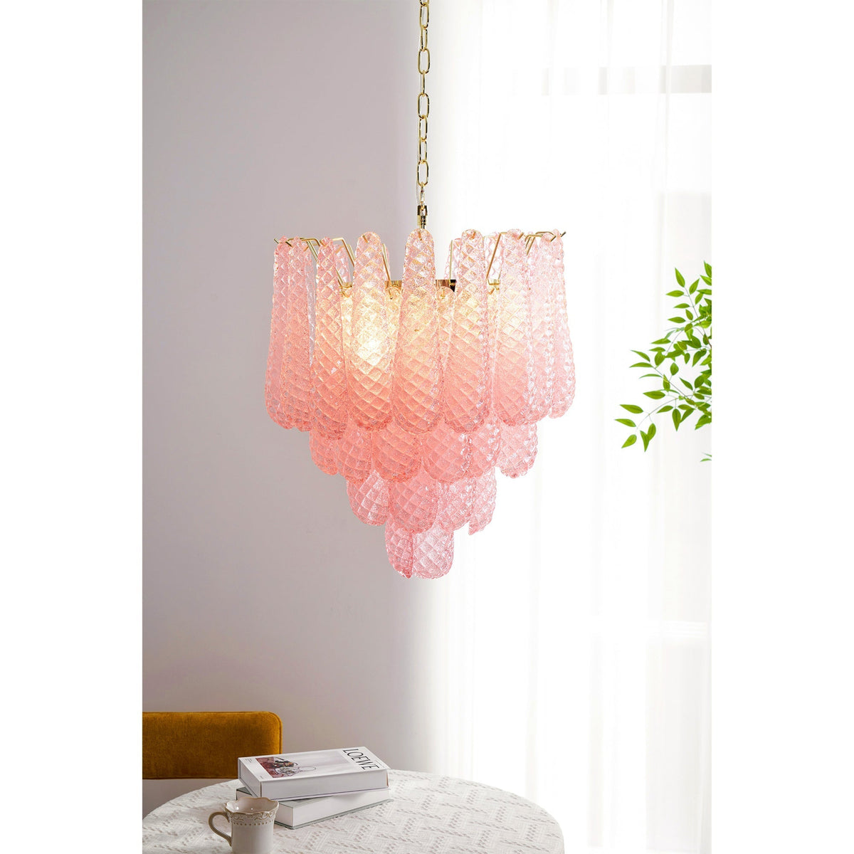 Lustre em vidro Murano rosa com gotas em cascata e padrão de diamantes Veliena