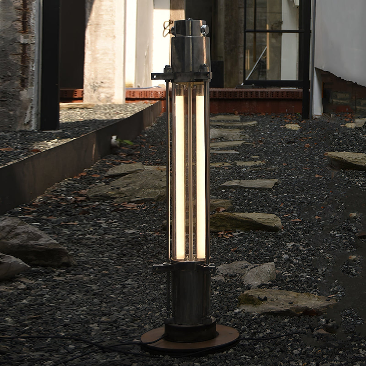 Stiletto Industry-bordlampe