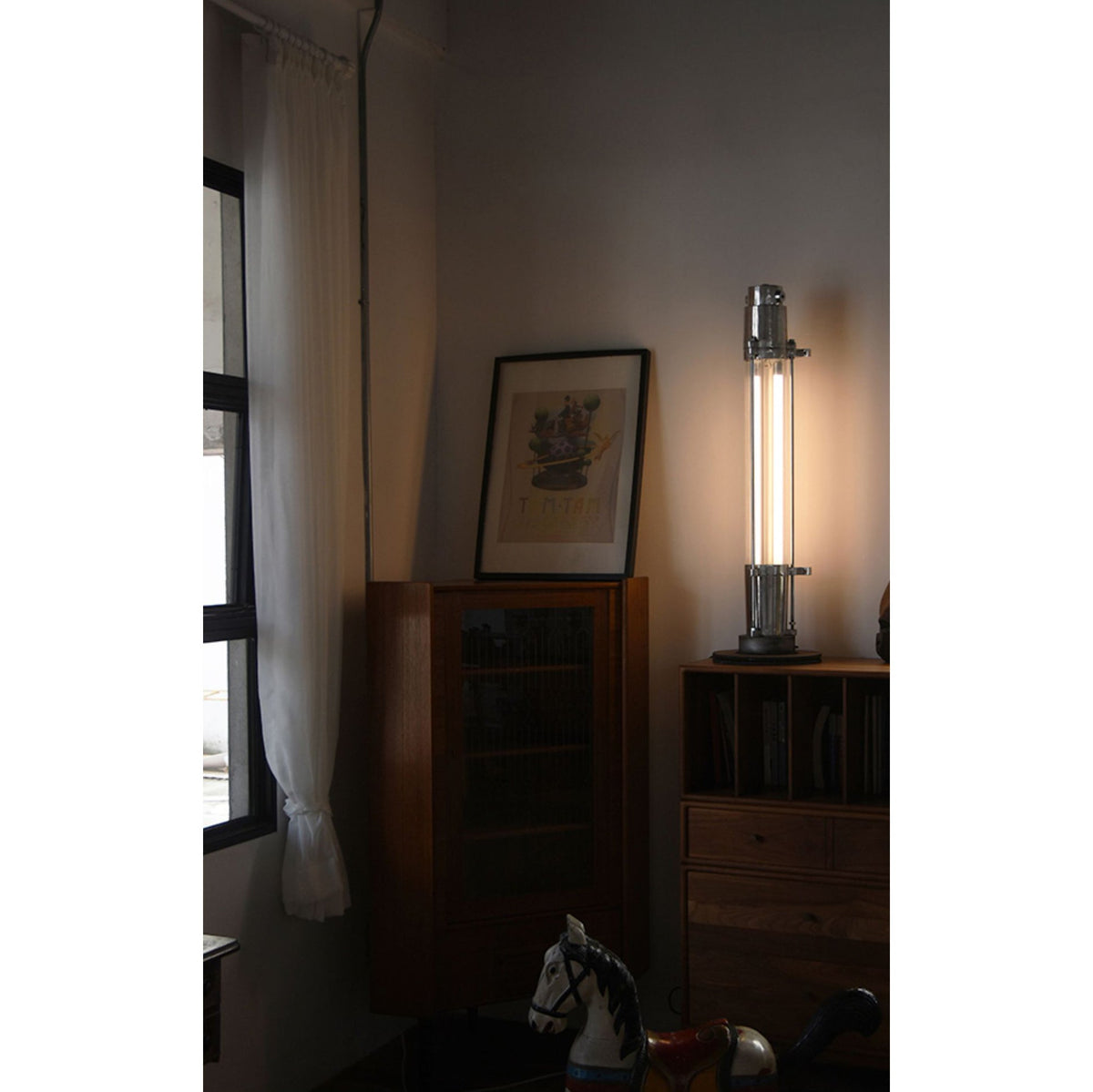 Stiletto Industry-bordlampe