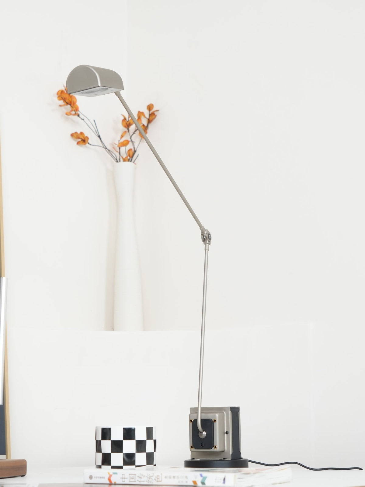 Orvyn minimalistisk bordlampe