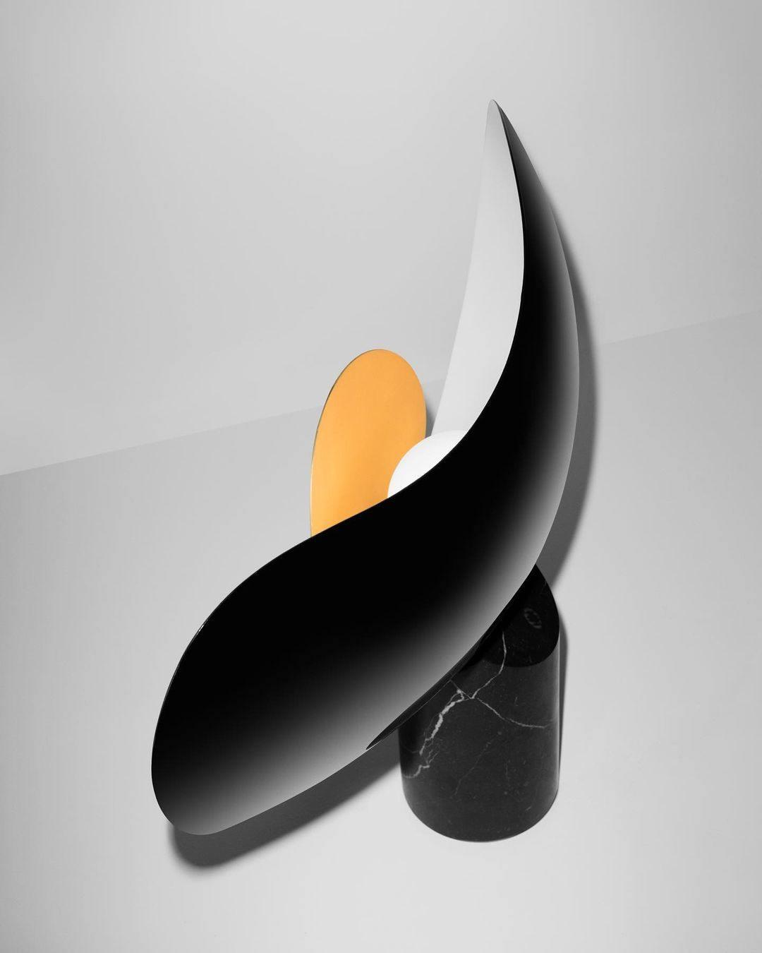 Astelor moderne bordlampe i marmor