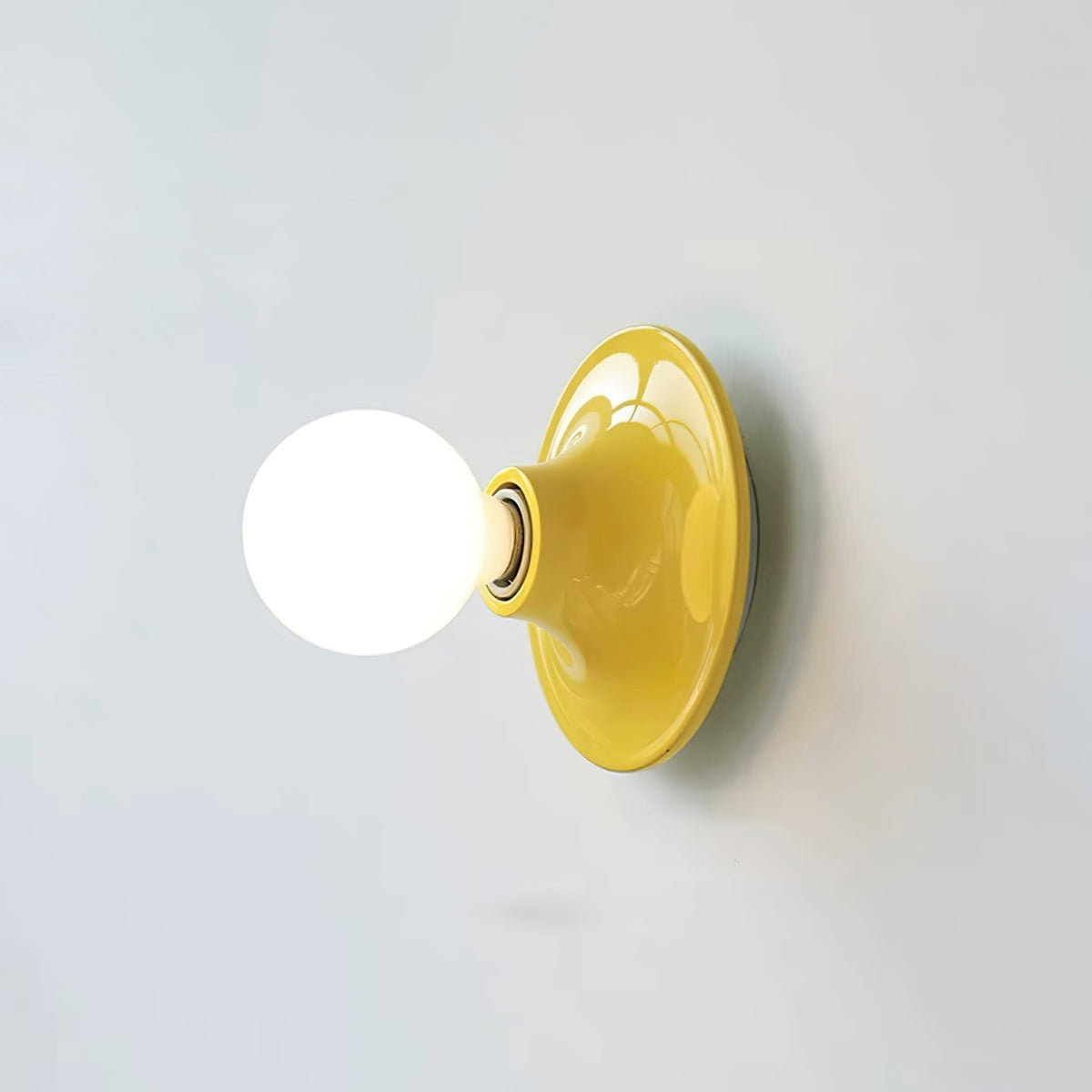 Ortheenin moderni minimalistinen lasiseinävalaisin