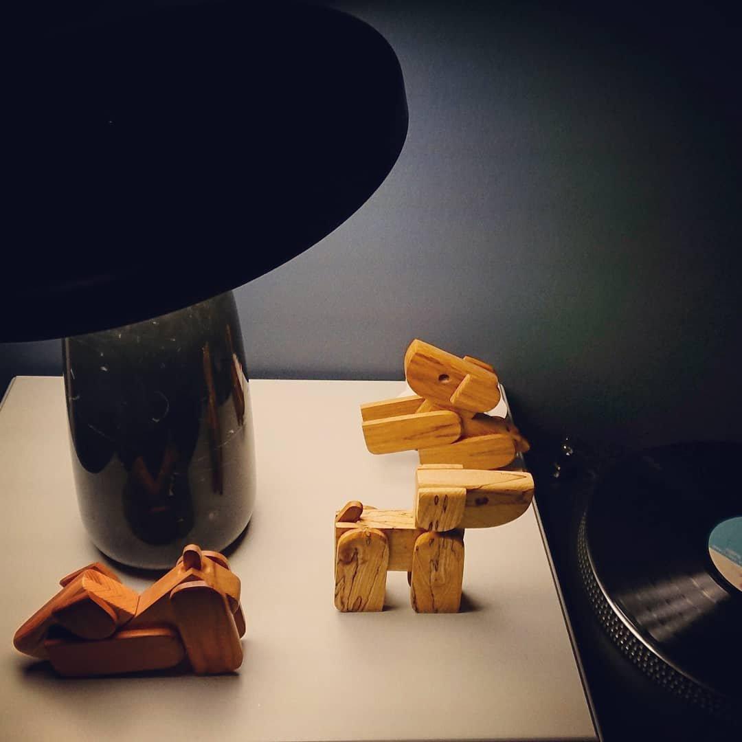 Astrian minimalistisk marmorbordlampe