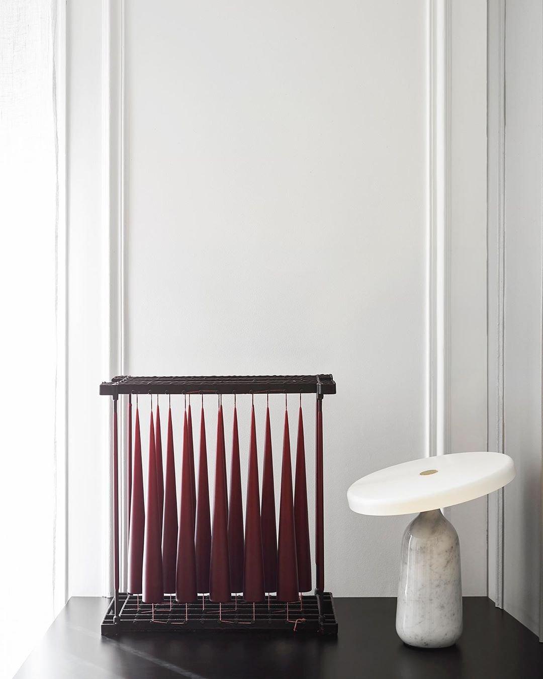 Astrian minimalistisk marmorbordlampe
