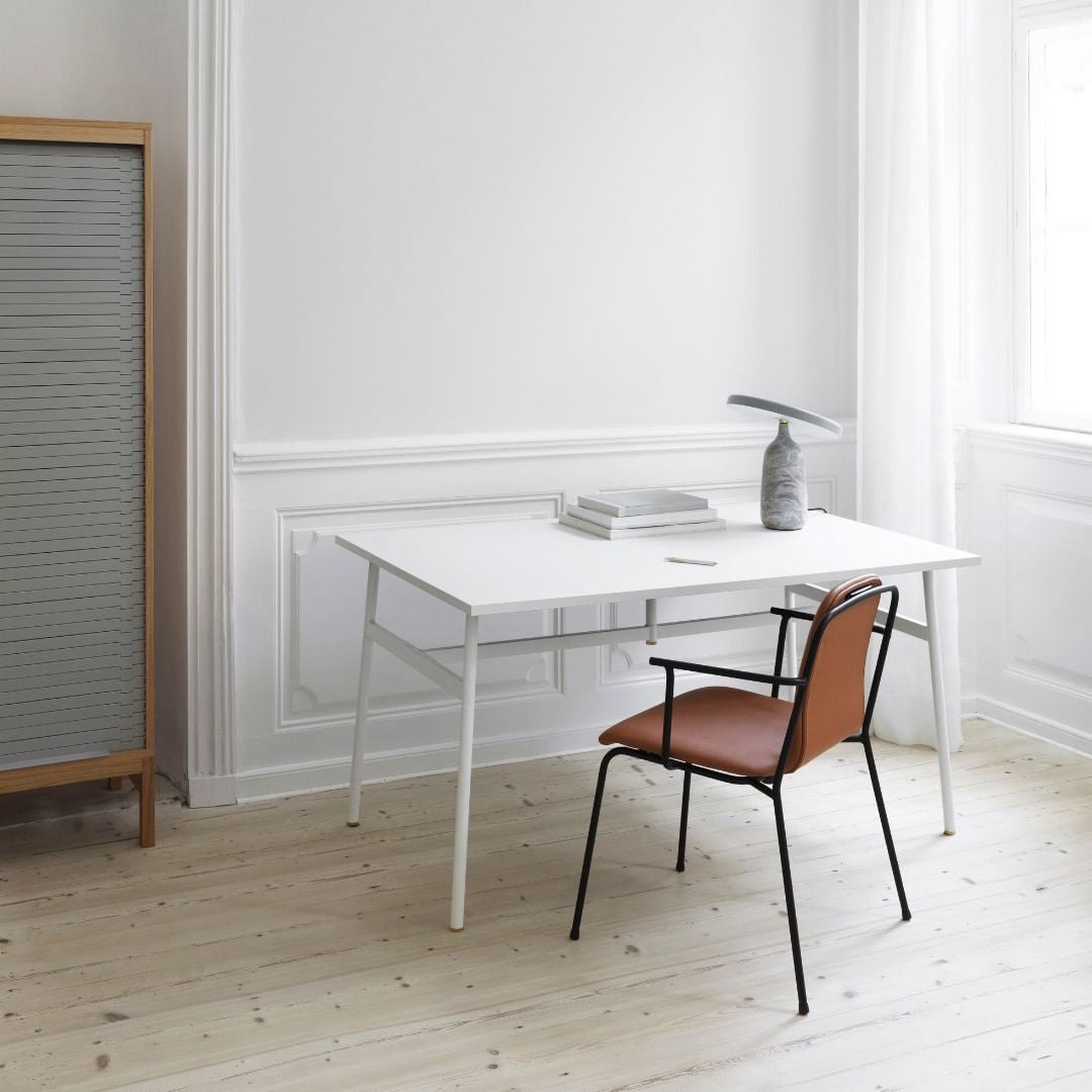 Astrian minimalistisk marmorbordlampe