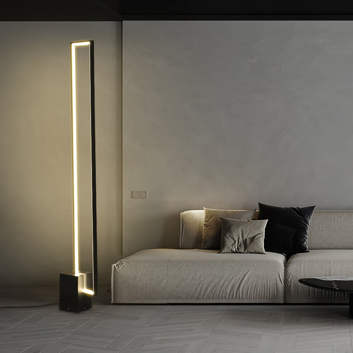 Keloza gulvlampe i aluminium
