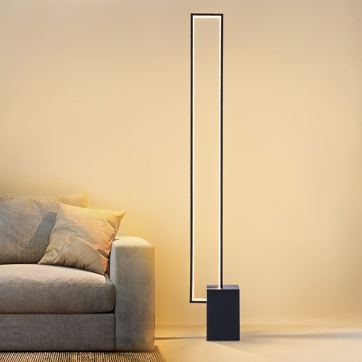 Keloza gulvlampe i aluminium