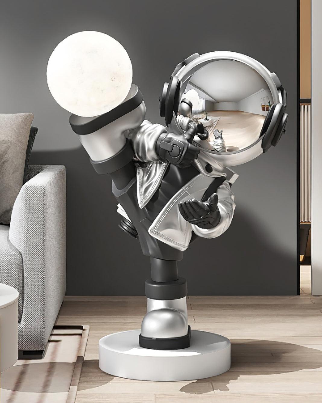 Candeeiro de mesa com figura de astronauta Arloril