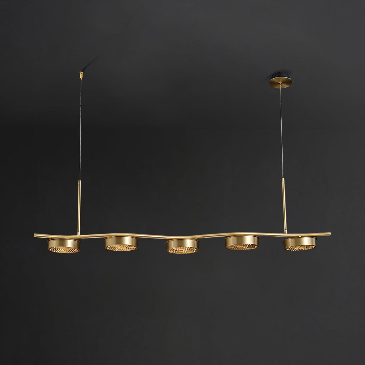 Candeeiro de teto elegante de latão Aureus