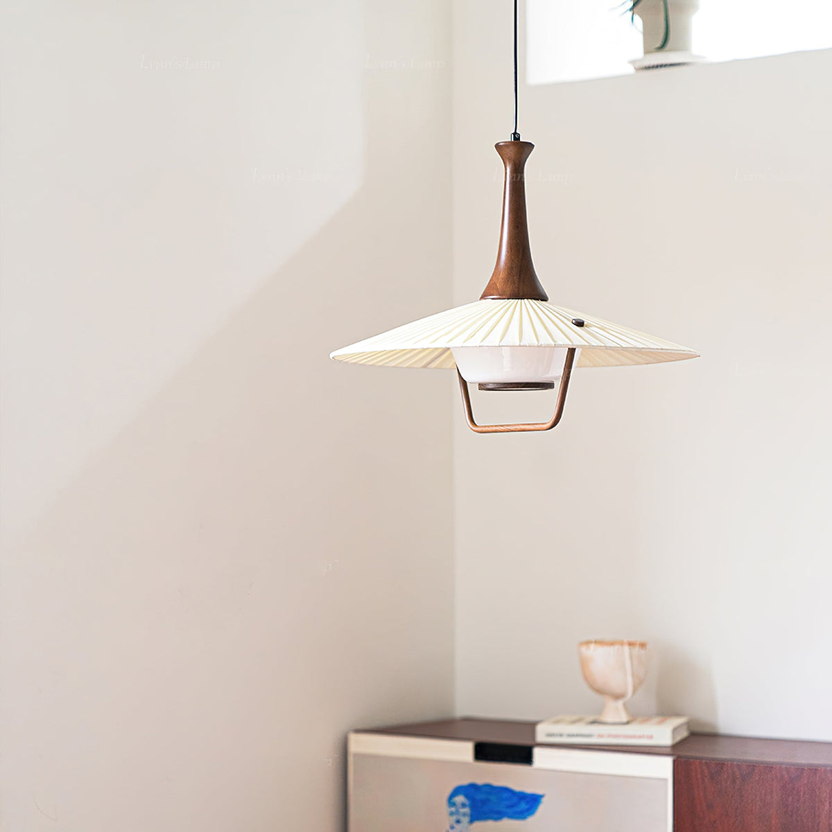 Candeeiro suspenso Mydorisra Traditional Classic em tecido e madeira