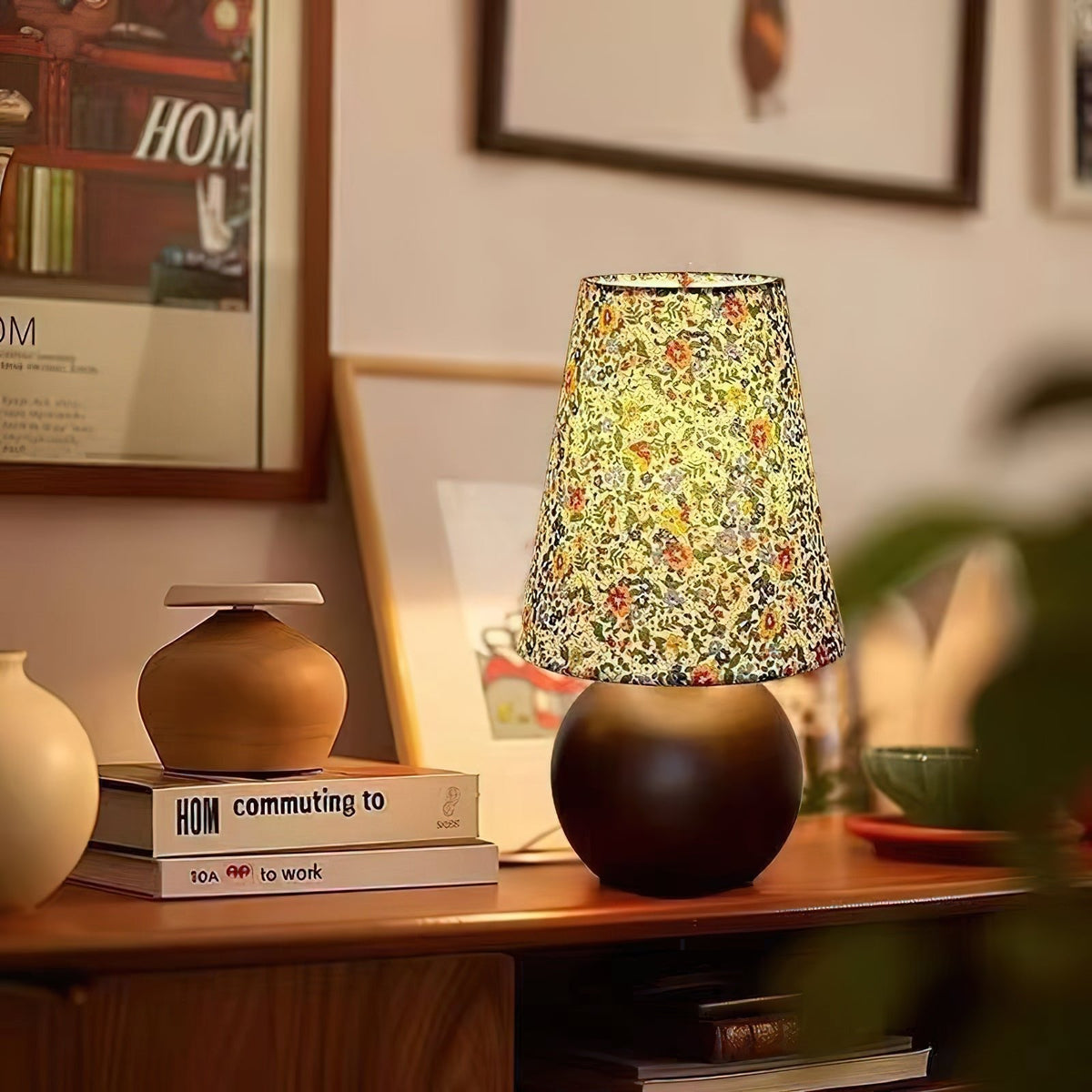 Elvivelia vintage bordlampe i træ
