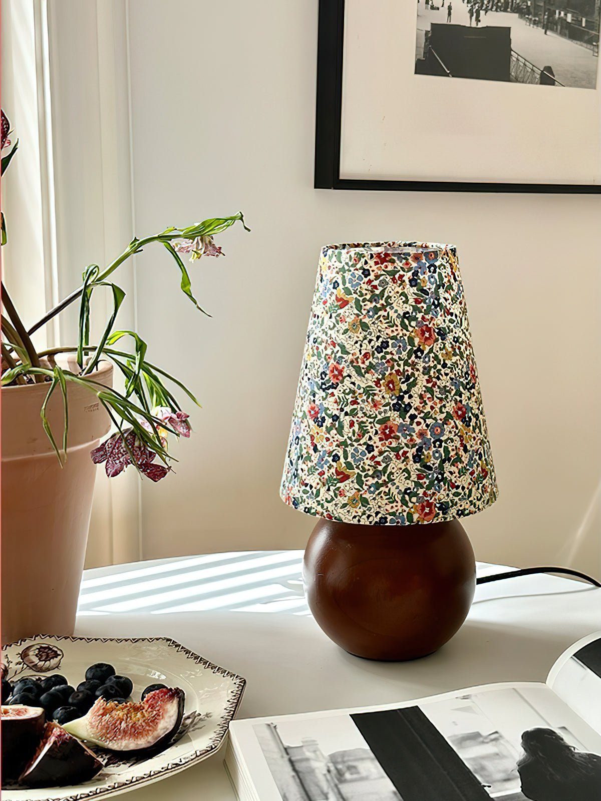 Elvivelia vintage bordlampe i træ