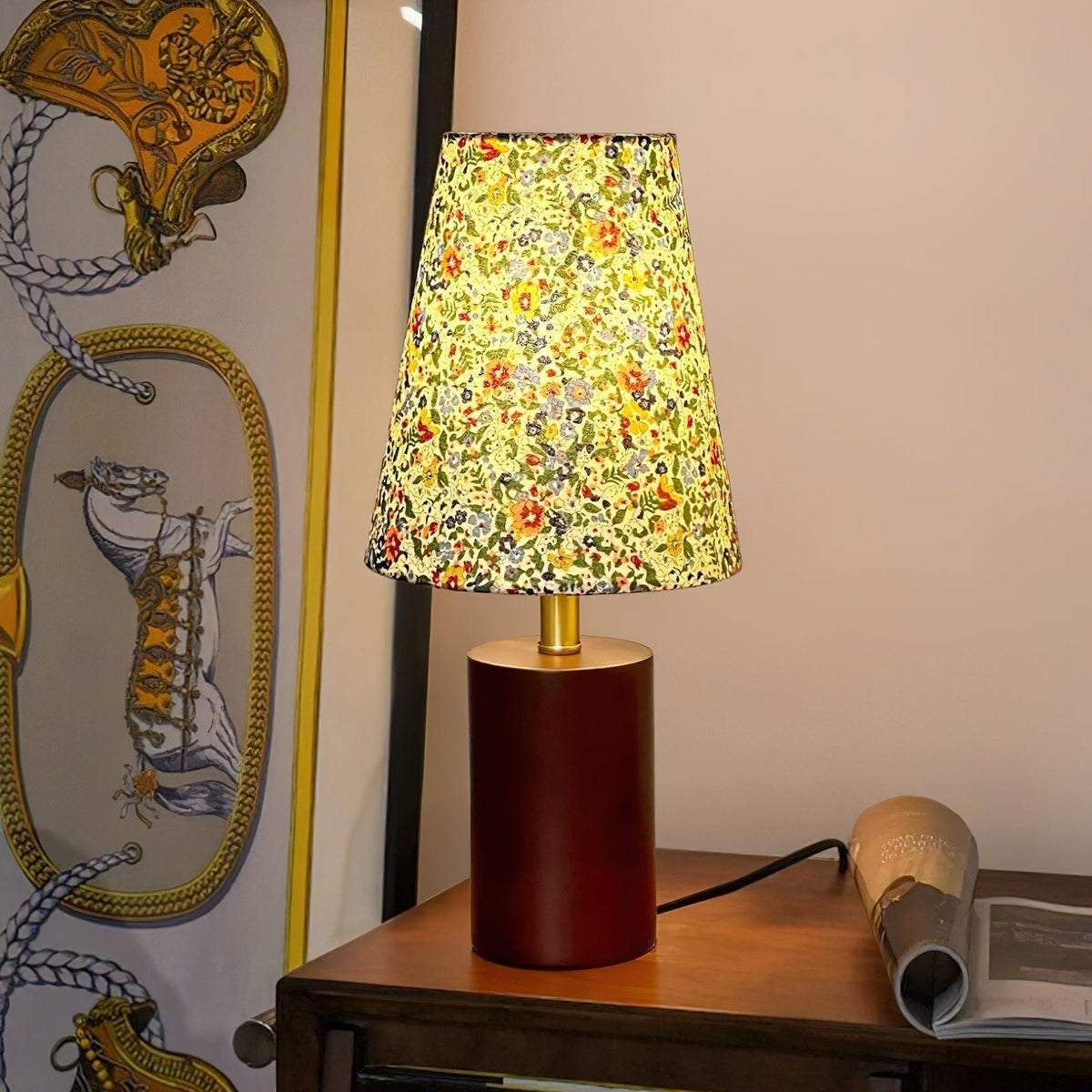 Elvivelia vintage bordlampe i træ