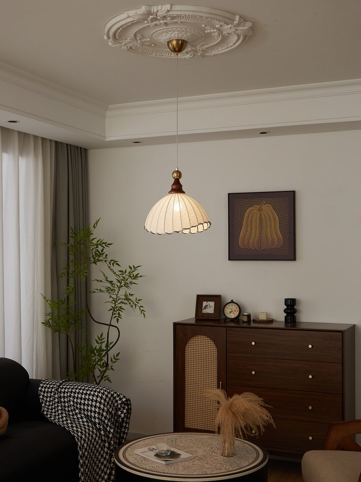 Earian elegant pendellampe i træ og stof