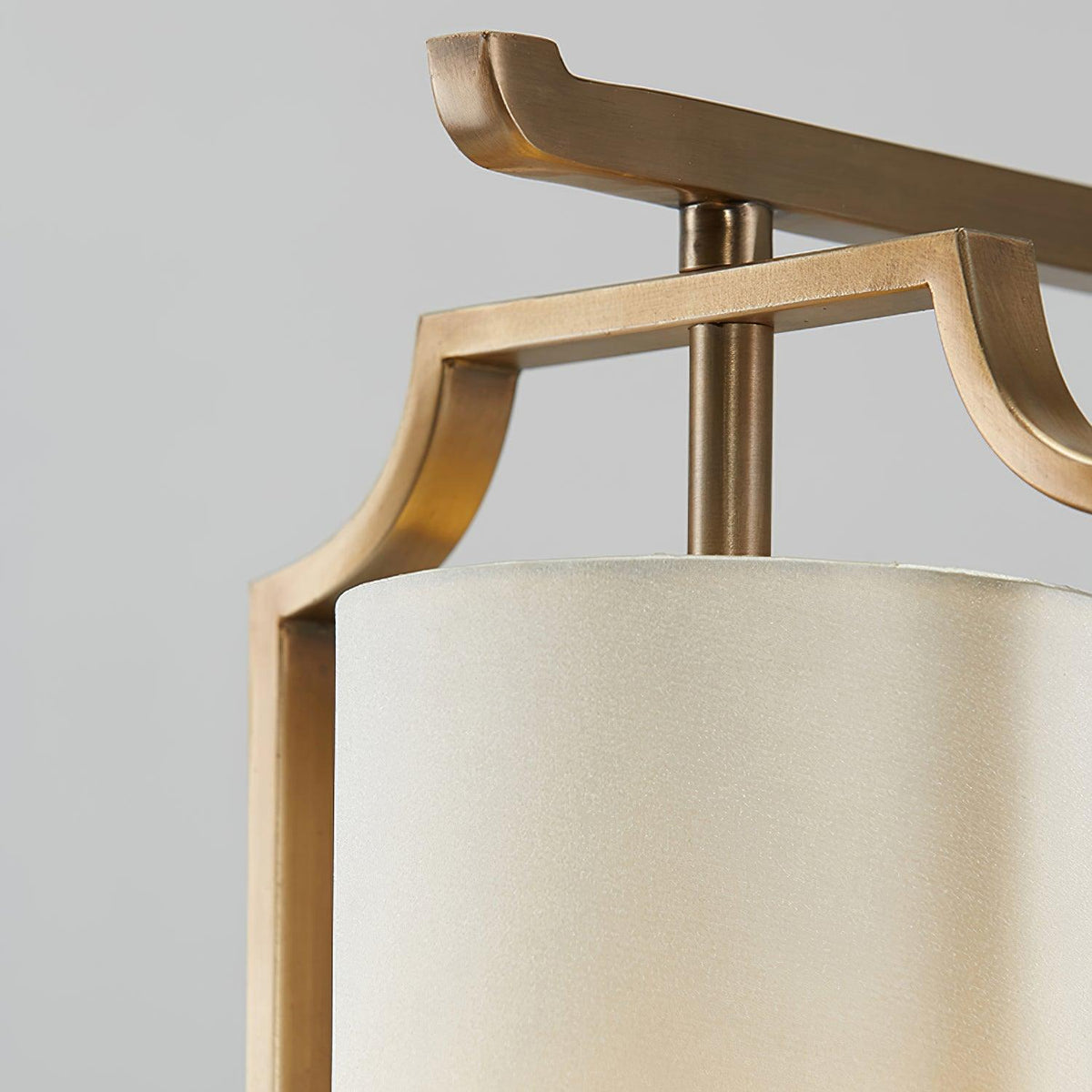 Lineraine klassískur borðlampi úr tauáklæði
