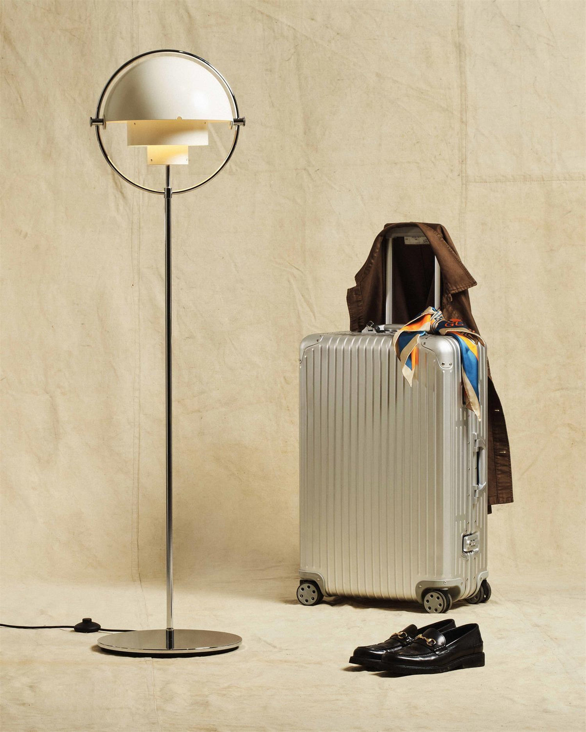 Riviniella Floor Lamp