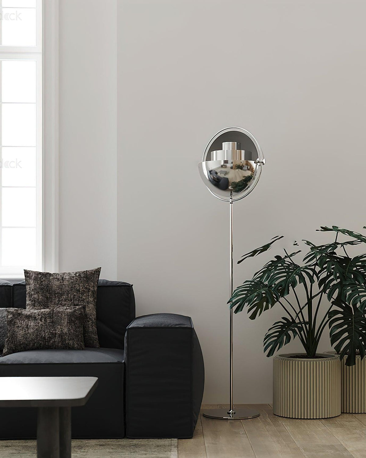 Riviniella Floor Lamp