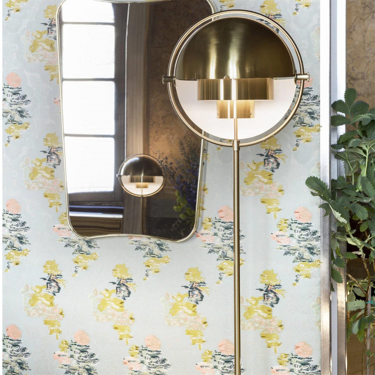 Riviniella Floor Lamp