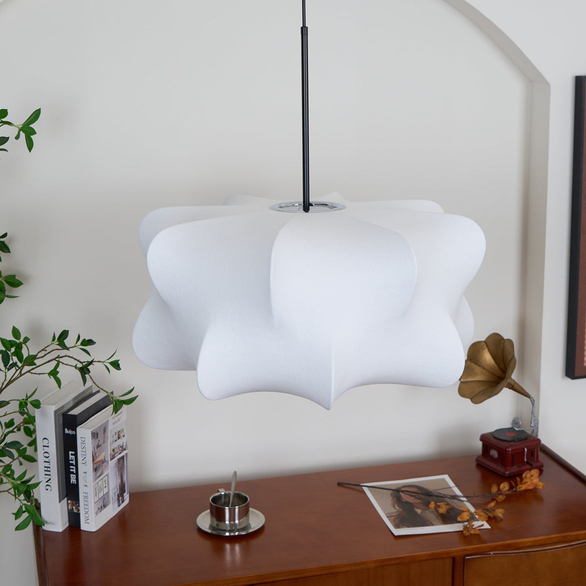 Pinon Cocoon-design-riippuvalaisin