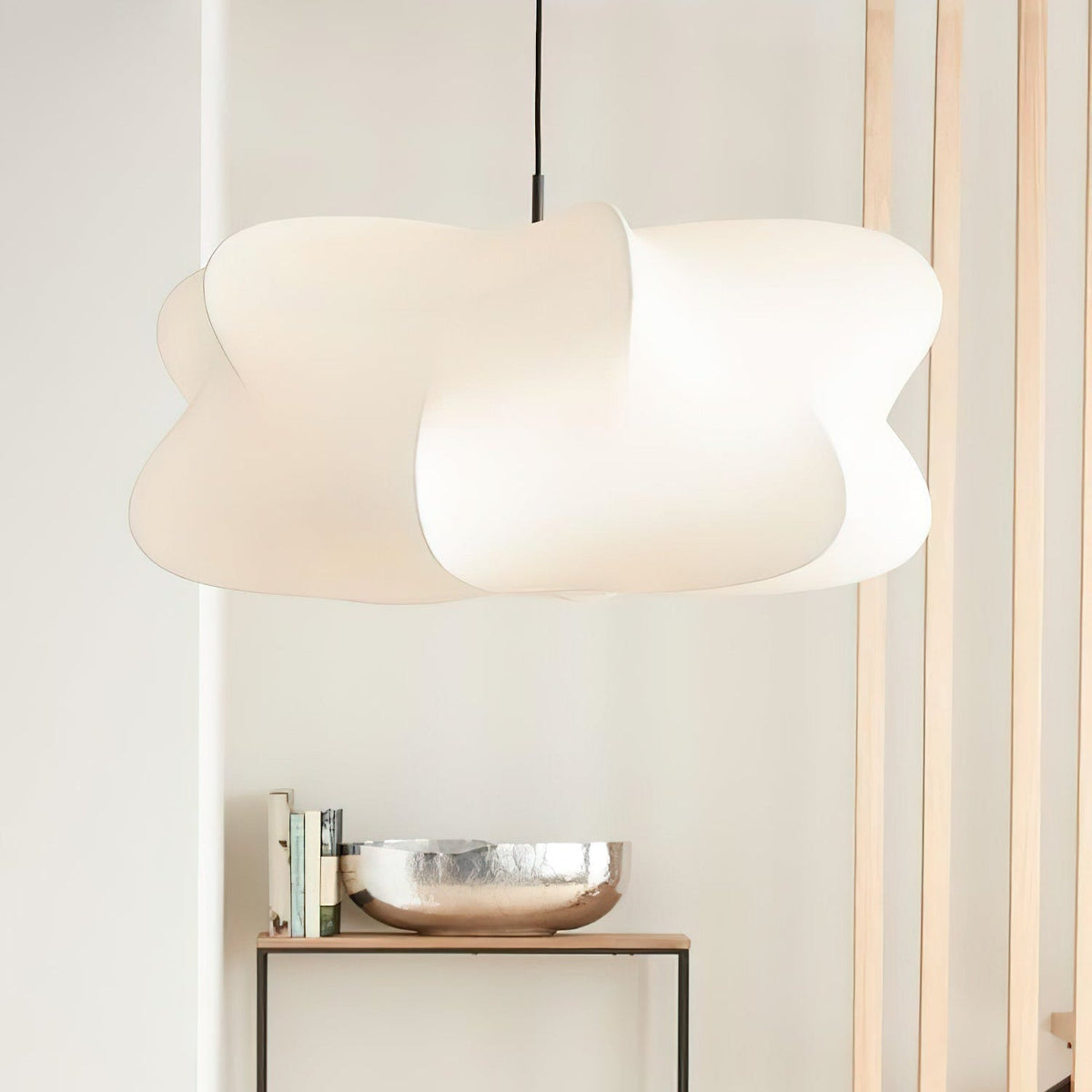 Pinon Cocoon-design-riippuvalaisin