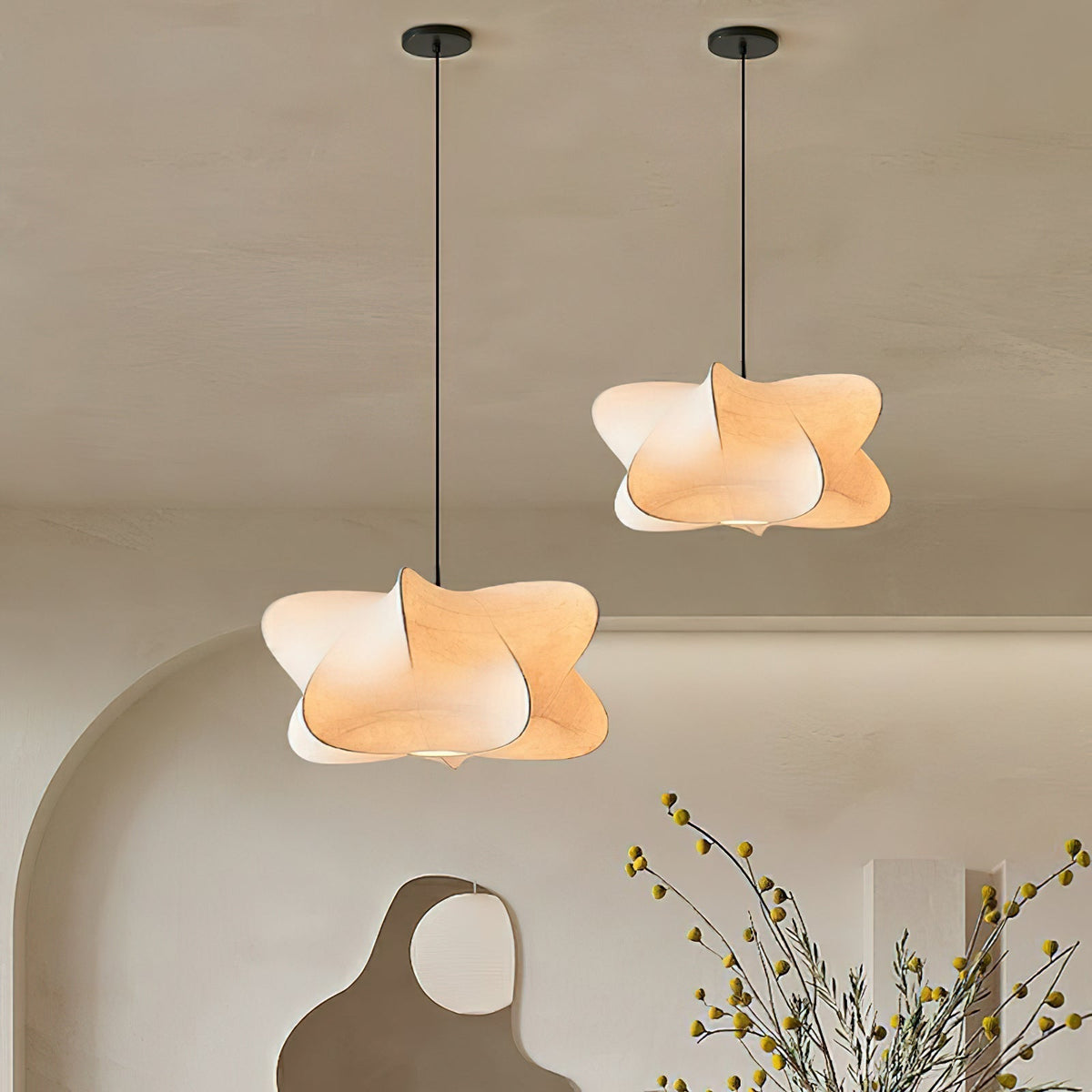 Pinon Cocoon-design-riippuvalaisin