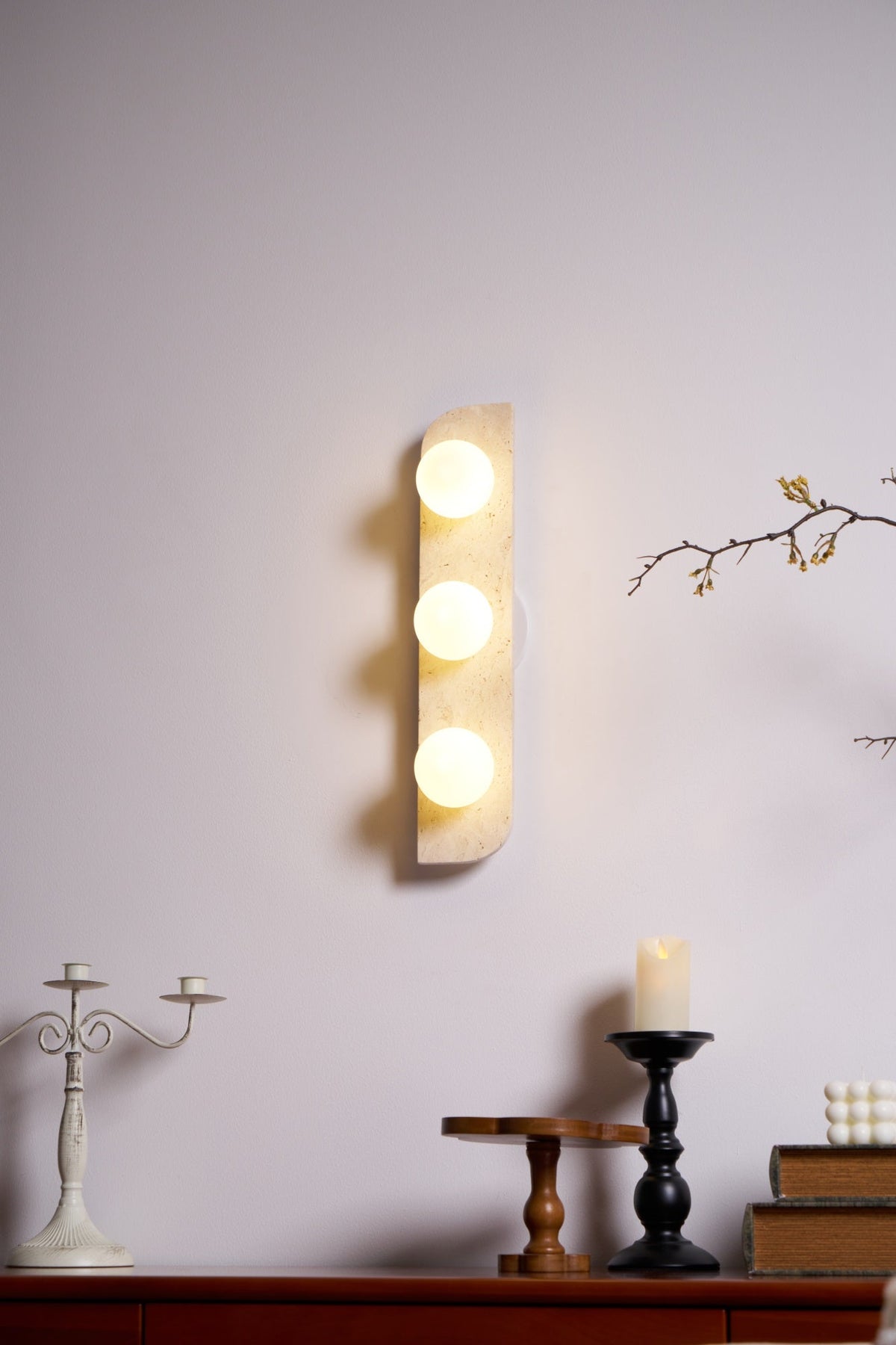 Taviniella minimalistisk vägglampa i travertin