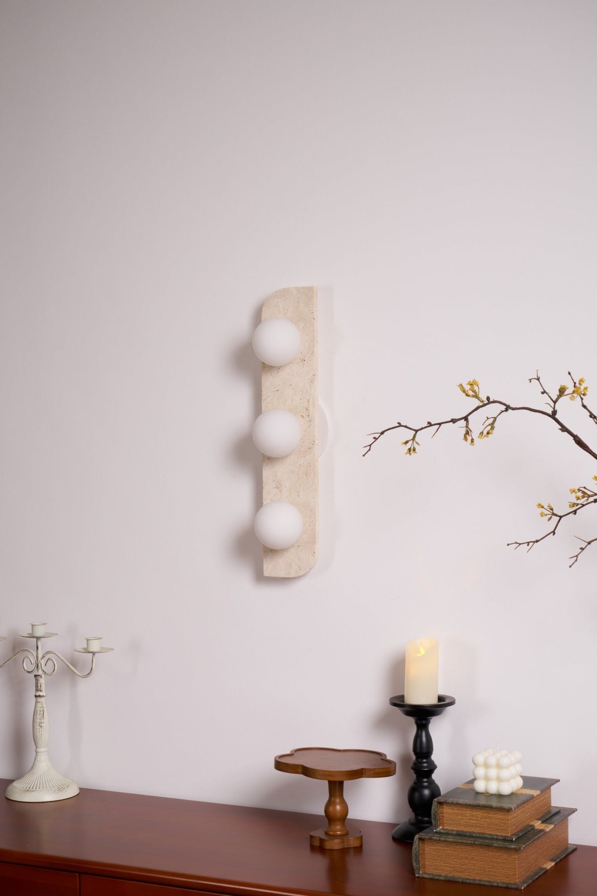 Taviniella minimalistisk vägglampa i travertin
