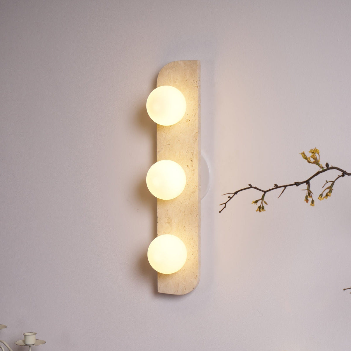 Taviniella minimalistisk vägglampa i travertin