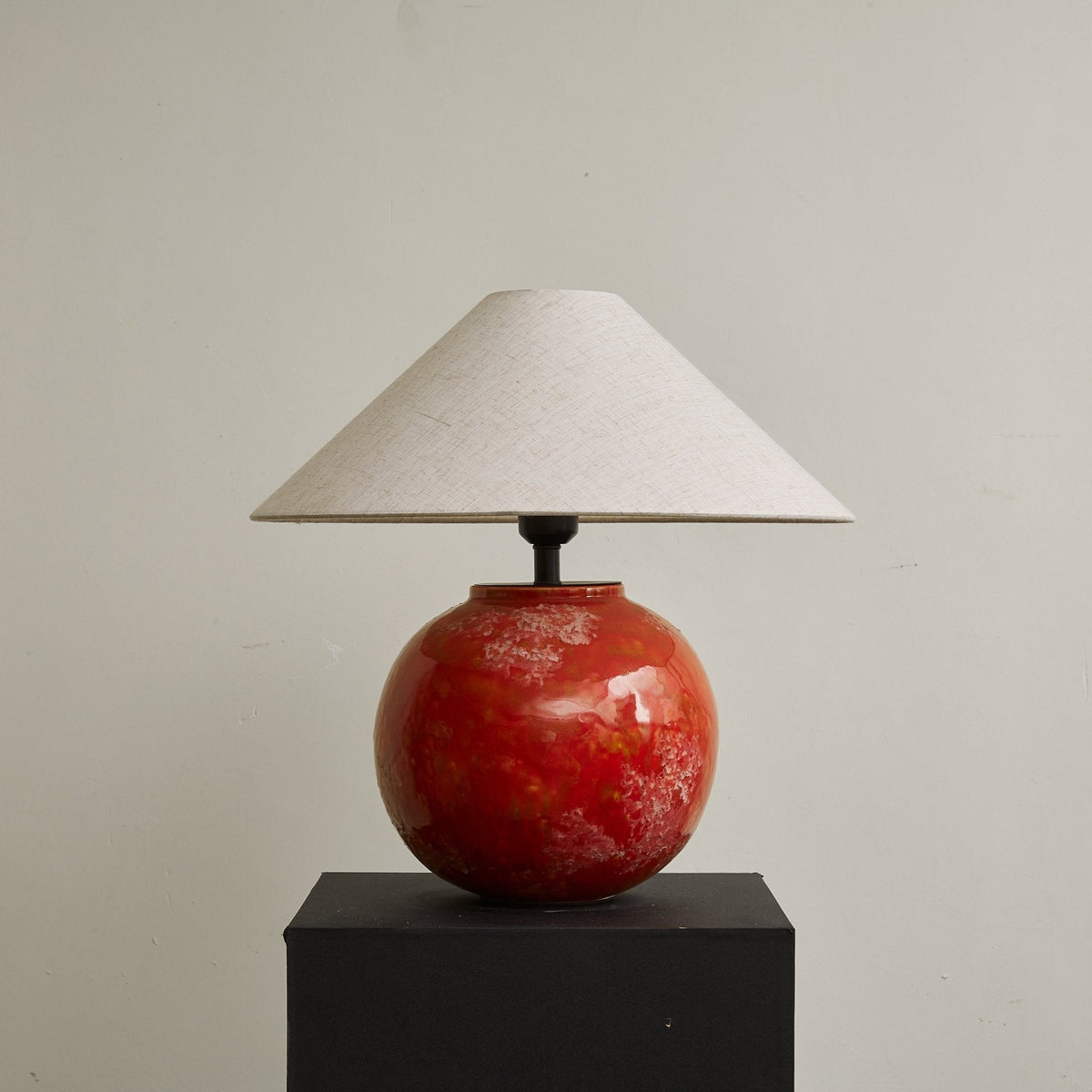 Candeeiro de mesa contemporâneo Hemyn em cerâmica