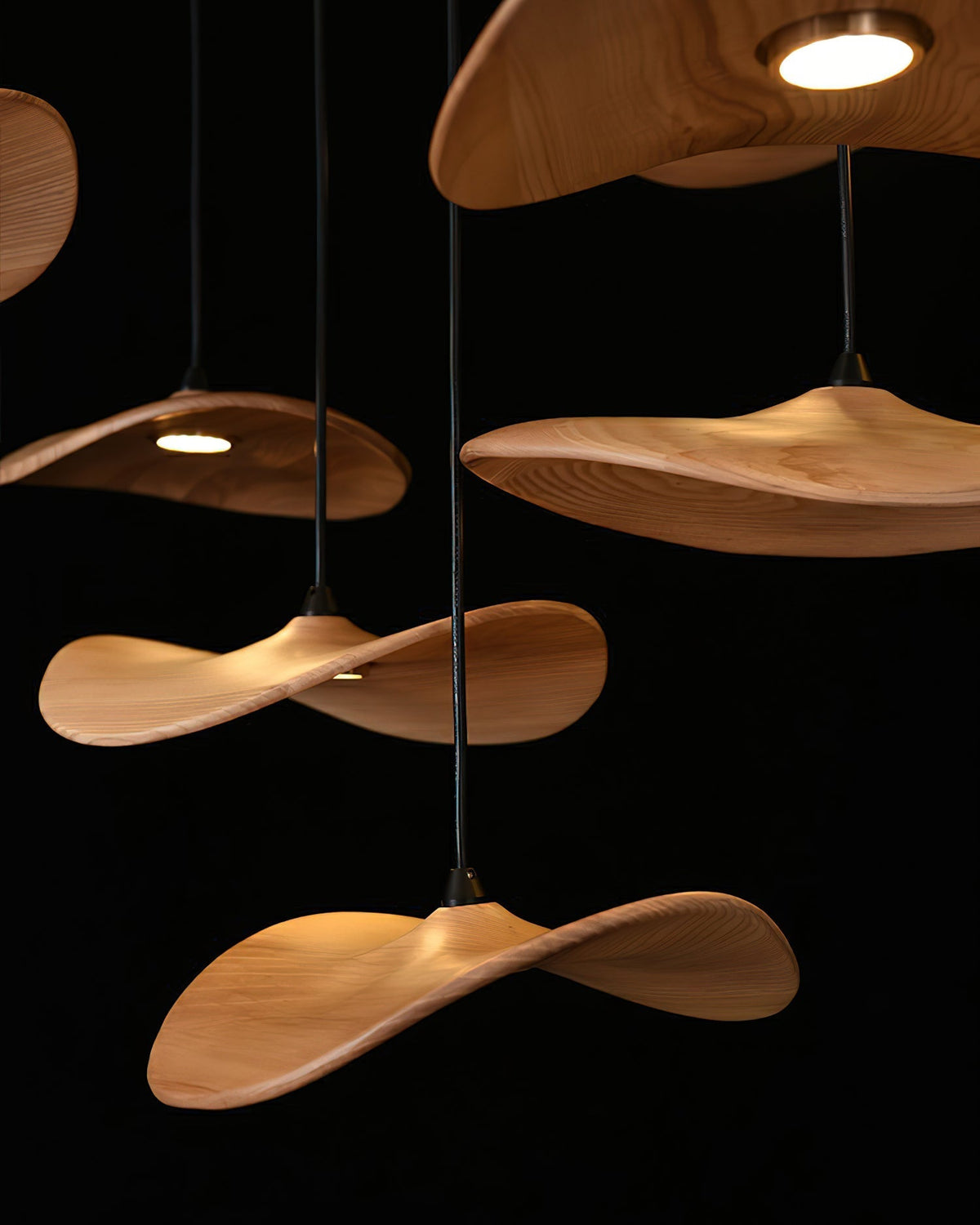Candeeiro de lustre moderno minimalista em madeira, folha vazada Abbott
