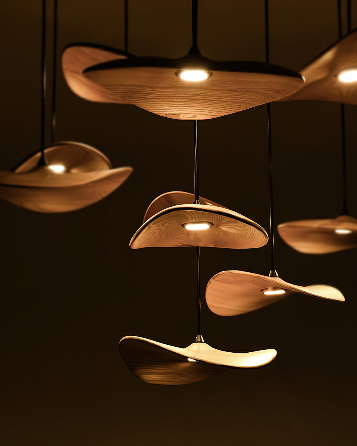 Candeeiro de lustre moderno minimalista em madeira, folha vazada Abbott