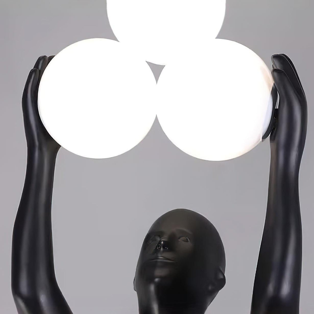Candeeiro de pé escultural preto Athranis Uplifted