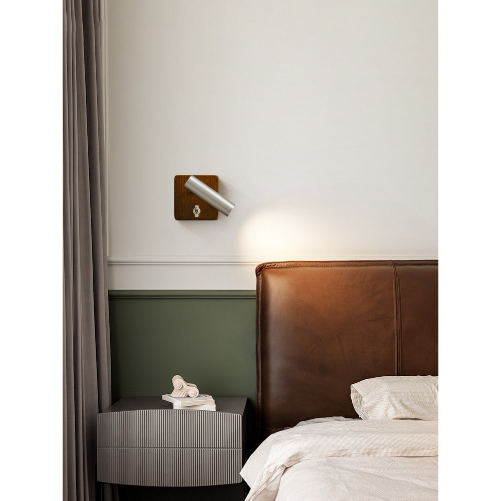 Sorinielle vägglampa